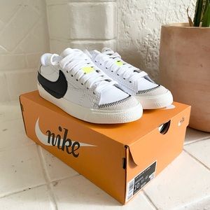 NIKE Blazer Low ‘77 Jumbo